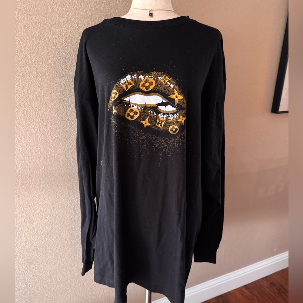 Lips design 2XL long sleeve top - Picture 1 of 4